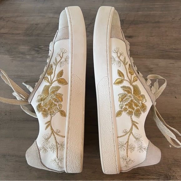 Johnny Was Vixie Floral Low Top Sneaker Embroidered Boho Metallic Size 9 - Picture 7 of 10